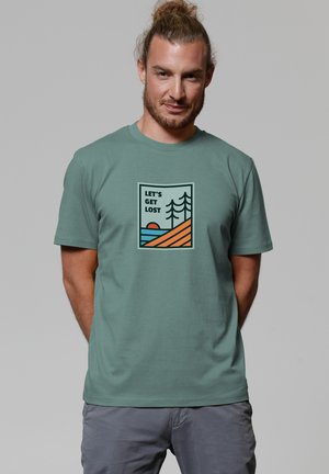 watapparel LET'S GET LOST - Print T-shirt - green bay