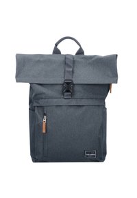 Grijze rolltop rugzak gemaakt van tekstiel, voorzien van verstelbare banden, een zijritszak en een leren accent.
