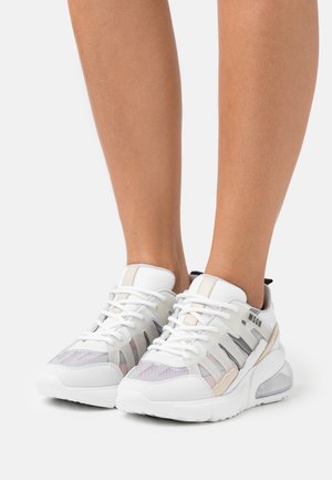 SCARPA SHOES - Sneakers basse - white/silver