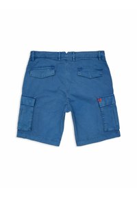 Pantaloni cargo blu in cotone con due tasche posteriori e una tasca laterale, caratterizzati da un tessuto testurizzato e dettagli cuciti.