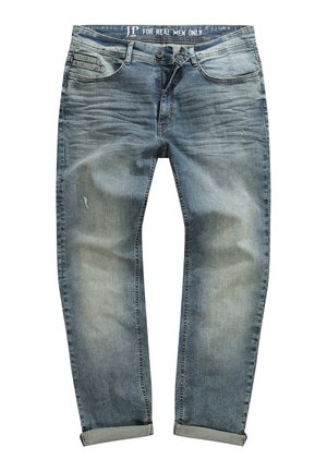 Jeans in denim azzurro chiaro con un lavaggio sbiadito, caratterizzati da un design a gamba dritta, orli arrotolati e lievi segni di usura sul davanti.