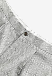 Next SLIM FIT szary