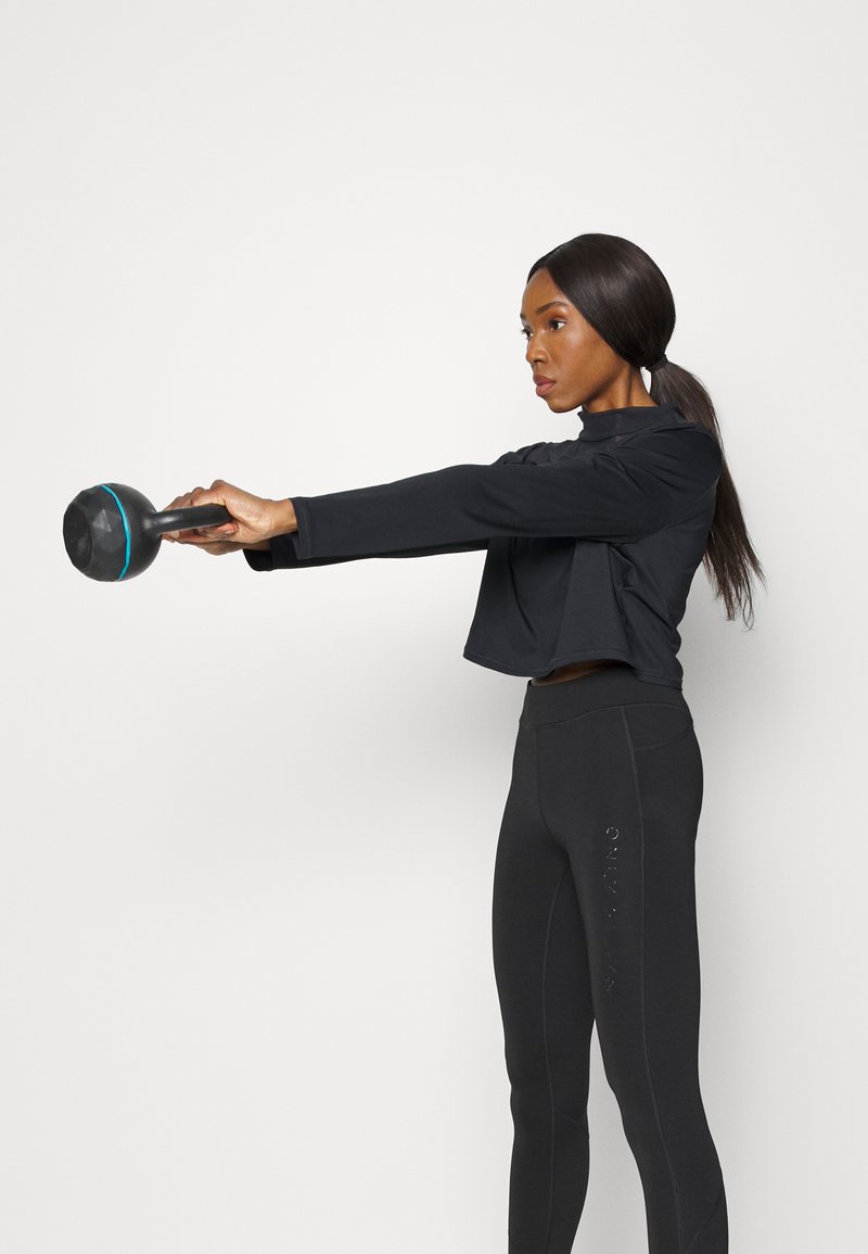Damen Sportbekleidung | Under Armour CROP MOCKNECK Langarmshirt black/black/schwarz - WJ03160 Damen Sportbekleidung | Under Armour CROP MOCKNECK Langarmshirt black/black/schwarz - WJ03160