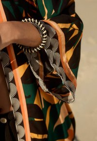 Next REGULAR FIT - LONGLINE COVER-UP - Jachetă de vară - multi bright palm