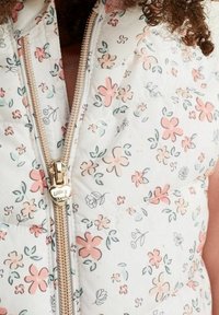 C&A Vesta - white