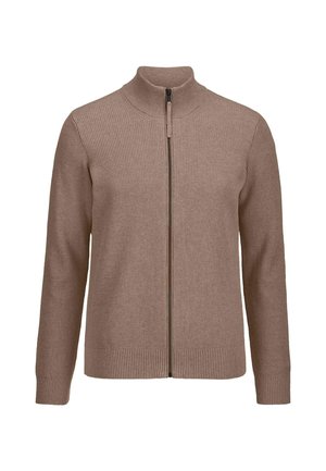 Hellbraune, gerippte Strickjacke mit Reißverschluss, langen Ärmeln und Stehkragen, auf weißem Hintergrund gezeigt.