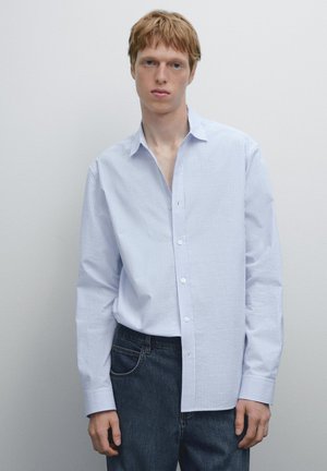 REGULAR FIT STRIPED - Shirt - light blue