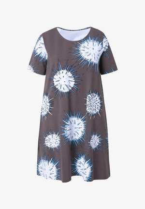 Abito grigio a maniche corte con scollatura rotonda. Presenta una stampa audace e astratta di grandi sfere appuntite bianche e blu. Tessuto morbido.