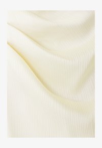 Seleccionado, ivory