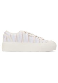Vita kanvas sneakers med ljust pastellrandigt mönster, låg profil, rund tå och strukturerad gummisula. Rep-snören och sydda detaljer.