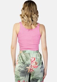 ONLY ONLNESSA SL SHORT JRS NOOS - Top - pink