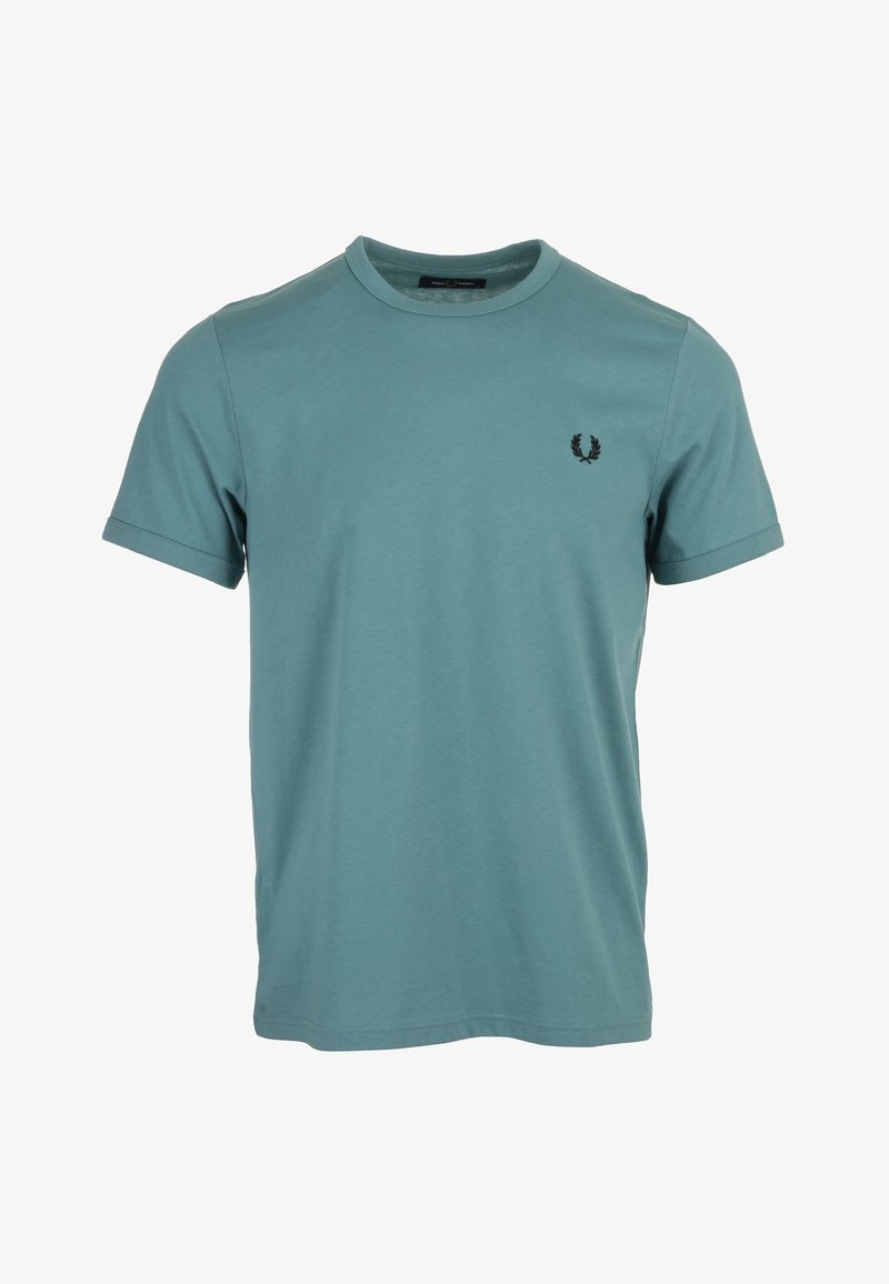 T-shirt simple à manches courtes couleur sarcelle avec col rond et petit logo noir de couronne de laurier sur la poitrine gauche.