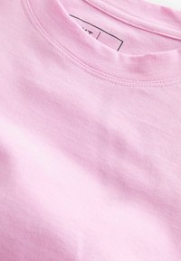 REGULAR FIT  - Pamata T-krekls - pink