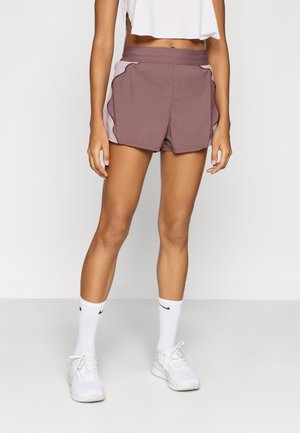 SWIFT SHORT - Urheilushortsit - tattoo/violet ore/burgundy crush/reflective silver-coloured