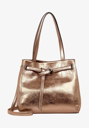 Metalen tote-handtas in roségoud met dubbele schouderbanden, knoopdetail aan de voorkant en glad leren afwerking.