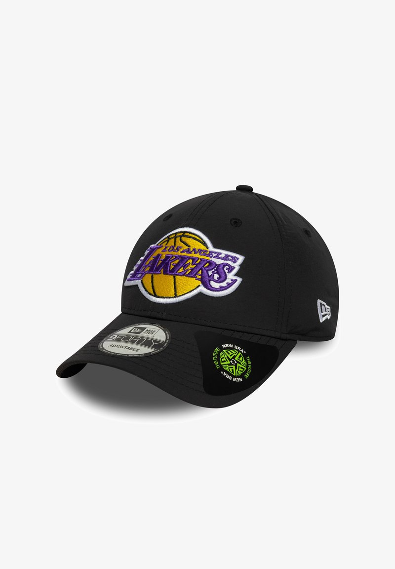 Must mustreening pesapalli müts, millel on tikitud lilla ja kollane Los Angeles Lakersi logo, kõverale äärele ja reguleeritavale sobivusele.