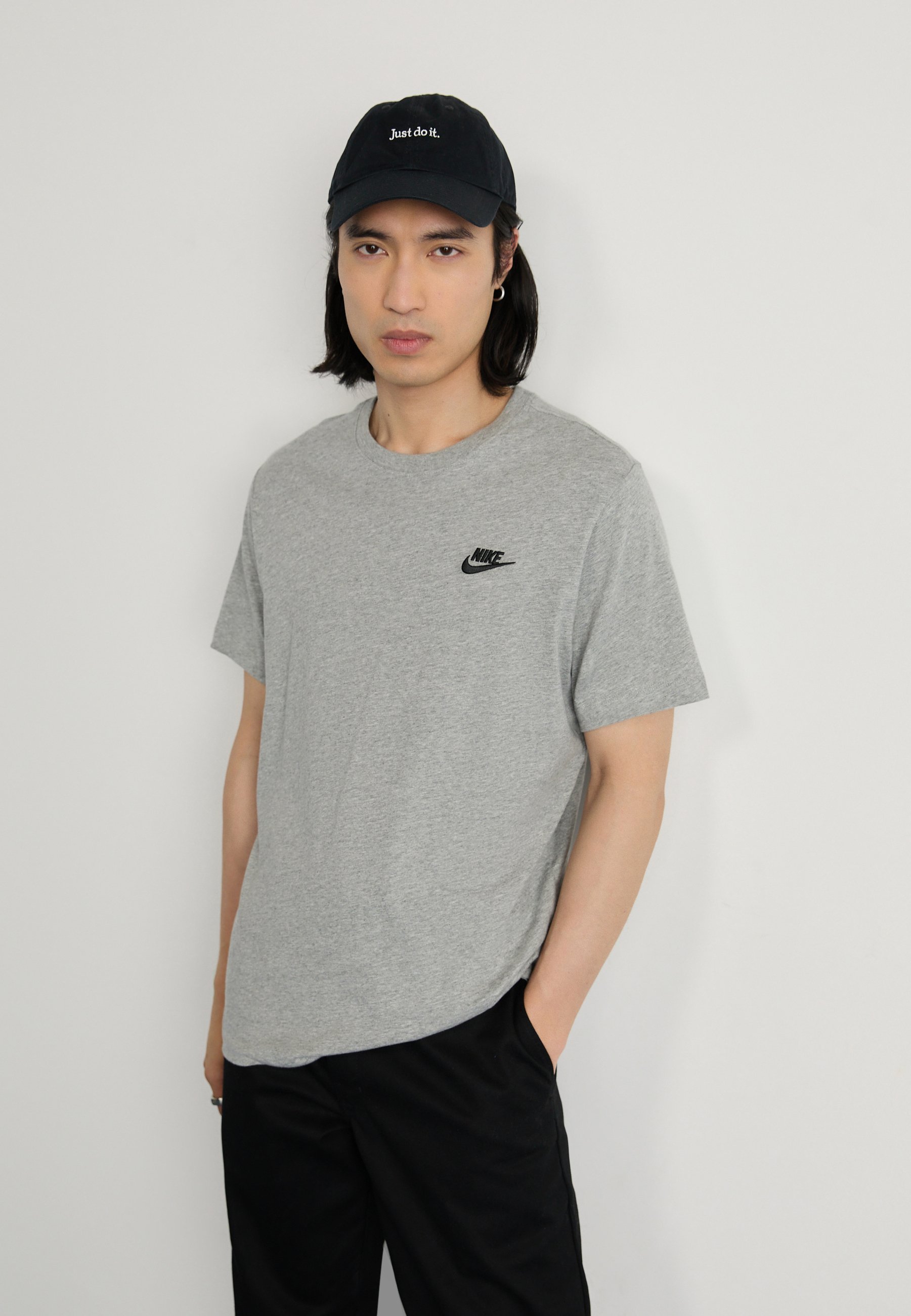 Nike Sportswear Club Nike Gray T Shirt Nike Sportswear CLUB TEE