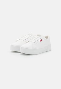 Levi's® TIJUANA 2.0 - Tossud - brilliant white