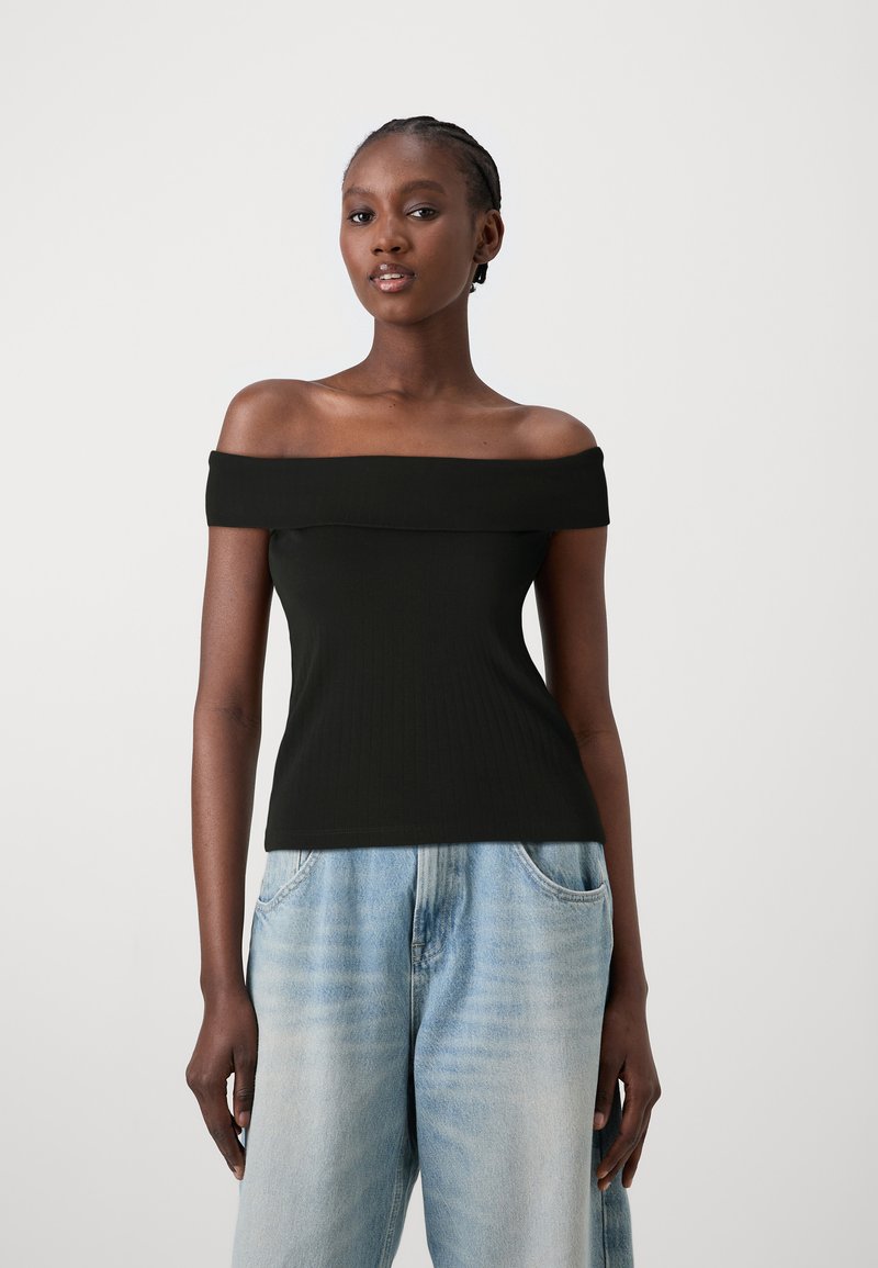 Pieces PCMARGO OFF SHOULDER - Jednoduché tričko - black