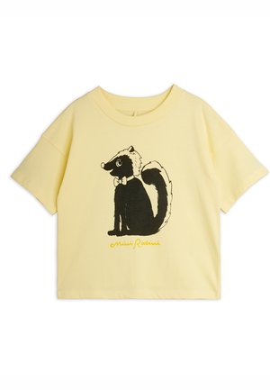 Κίτρινο κοντομάνικο t-shirt με ένα ασπρόμαυρο σκάνκ που φοράει παπιγιόν στο κέντρο μπροστά, με το κείμενο "Mini Rodini" από κάτω.