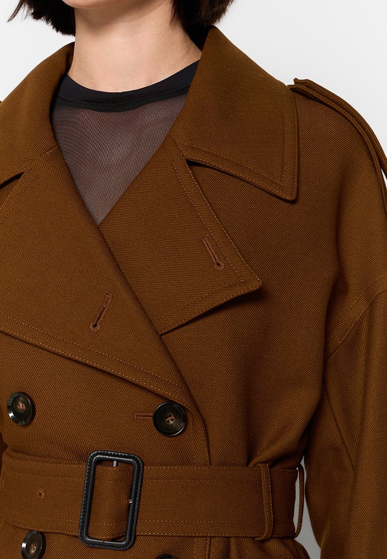 Trenchcoat
