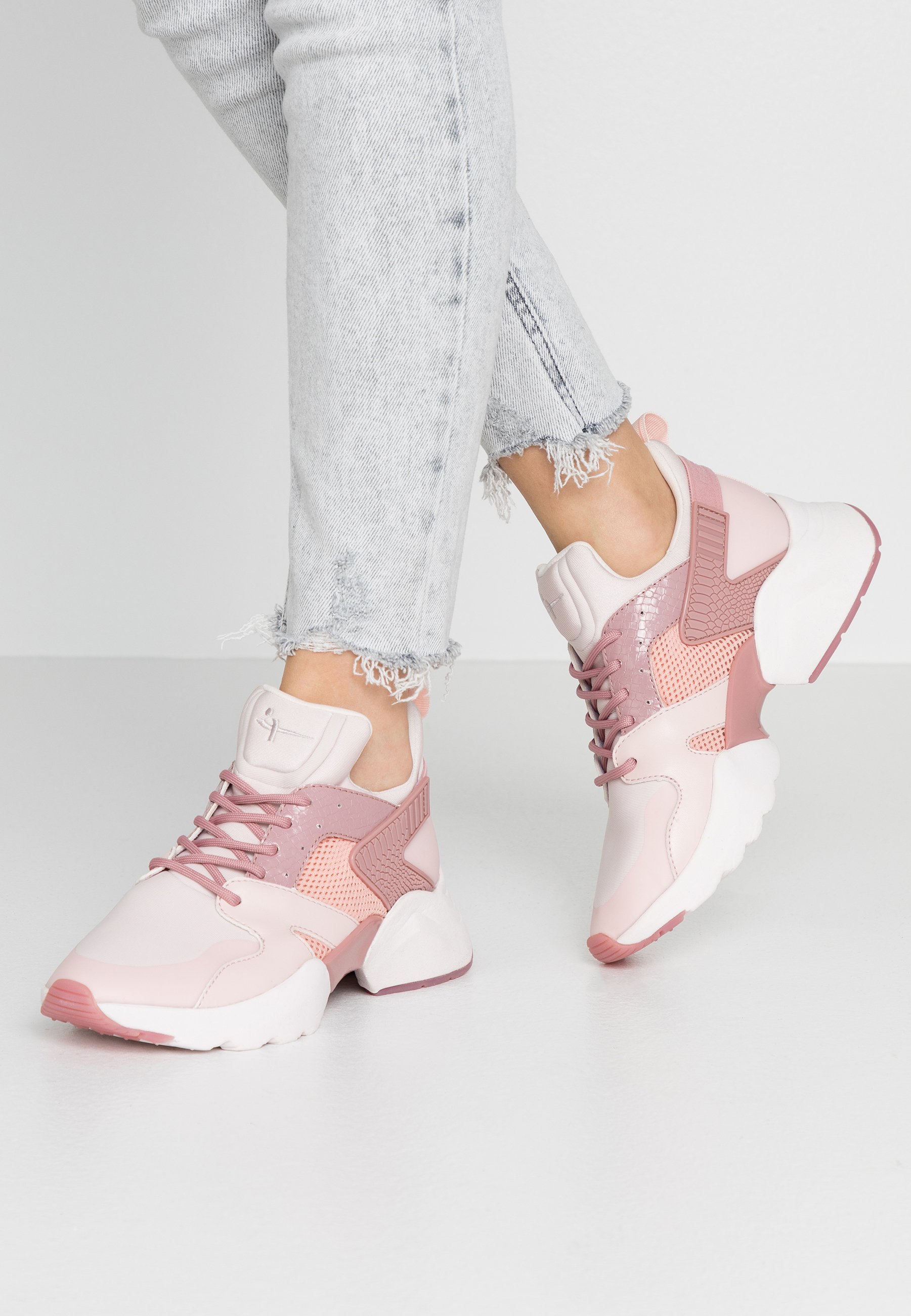 Tamaris Fashletics Joggesko skyblå Zalando.no Tamaris Fashletics Joggesko skyblå Zalando.no