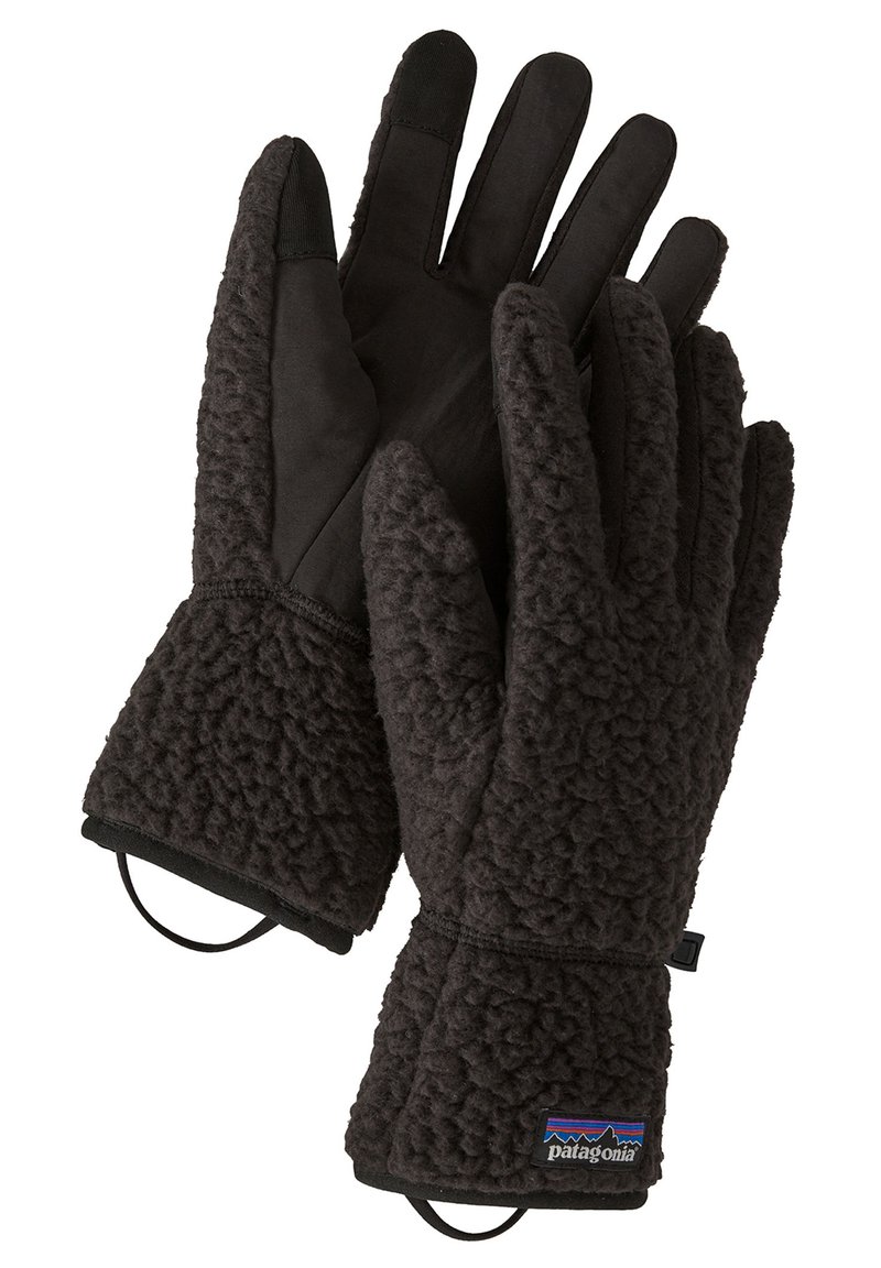 Luvas pretas com um exterior texturizado semelhante ao fleece e tecido liso nas palmas. Inclui aberturas elásticas para os pulsos e um emblema.