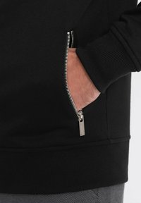 Ombre Felpa con zip - black