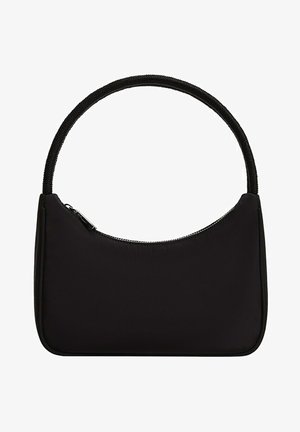 Sort nylonhåndtaske med afrundet top, lynlåslukning og en tekstureret vævet hank. Glat overflade og minimalistisk design.