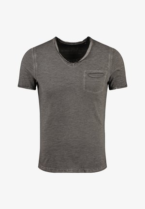 Szary t-shirt z dekoltem w serek wykonany z miękkiego, teksturowanego materiału. Posiada jedną kieszonkę na klatce piersiowej oraz lekko postrzępione krawędzie. Krótkie rękawy, standardowy krój.