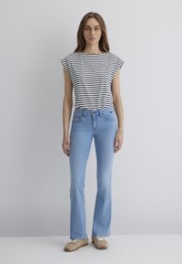 Mavi - BELLA MID-RISE - Bootcut jeans - lt blue str Thumbnail Image 1