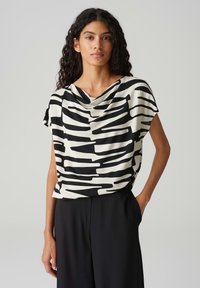 OPUS - O-SHAPE PRINT - Print T-shirt - black Thumbnail Image 1