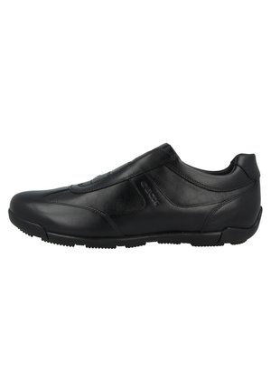 Geox Loaferit/pistokkaat - black