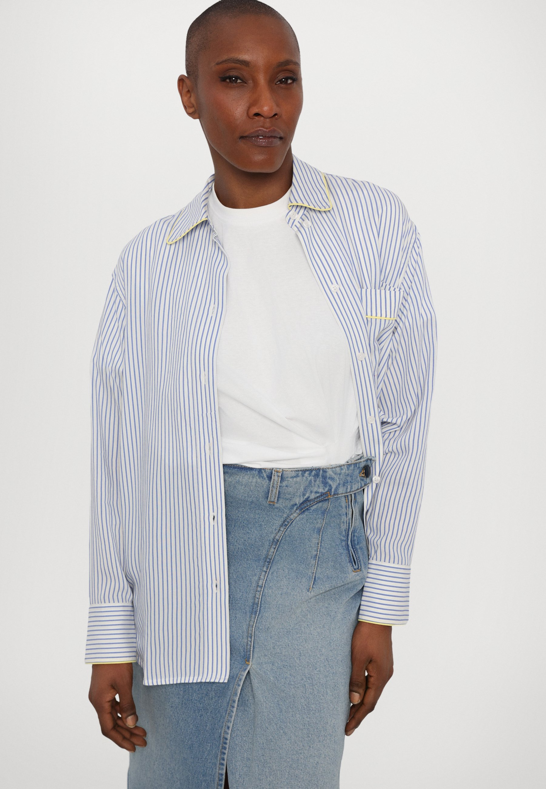 Victoria Beckham WRAP DETAIL SKIRT - Fustă denim - pale blue wash