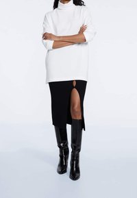 Stradivarius Maglione - off-white