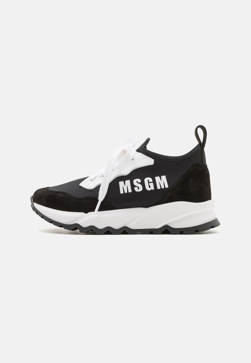 Sneakers low