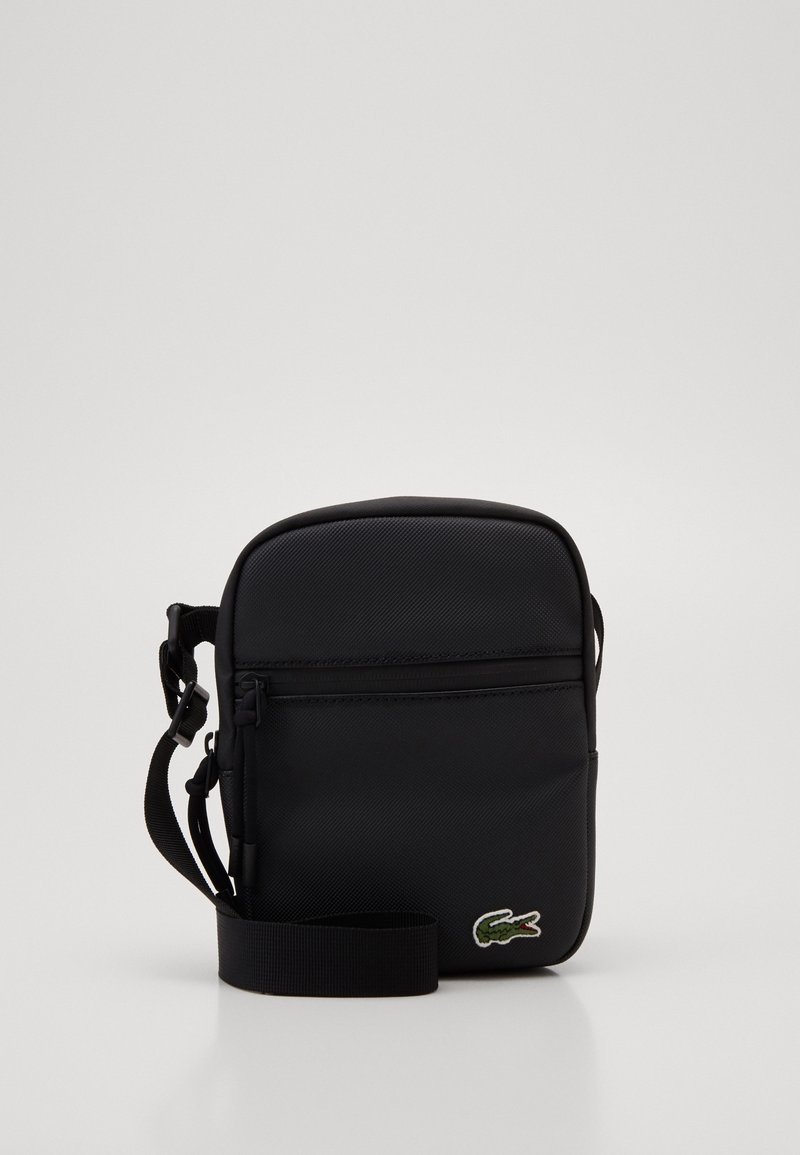 Lacoste Olkalaukku - black