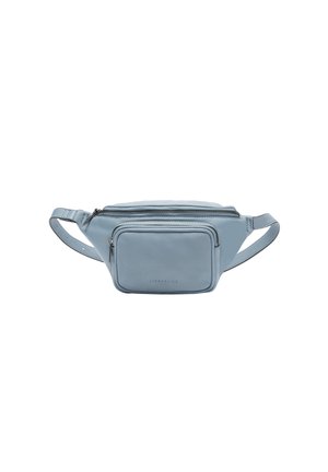 Ce sac banane en cuir bleu clair dispose de deux compartiments zippés, d'une poche avant, d'une sangle ajustable et d'un logo en relief. Texture lisse.