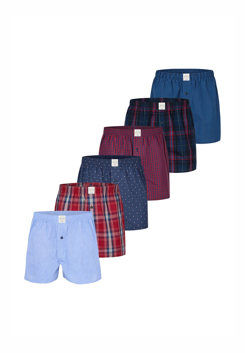 Boxershorts in verschillende kleuren en patronen: lichtblauw, donkerblauw, rood geruit en met stippen. Materiaal is katoen; voorzien van elastische tailles.