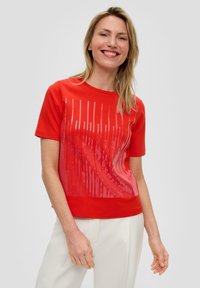 s.Oliver BLACK LABEL - T-shirt z nadrukiem