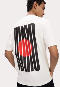Marks & Spencer TOKYO - Camiseta estampada - ivory