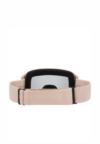 VR-headset med en rektangulär spegel-lins och mjukt svart vaddering. Beigefärgad elastisk rem justeras för passform. Minimalistisk design, slät textur.