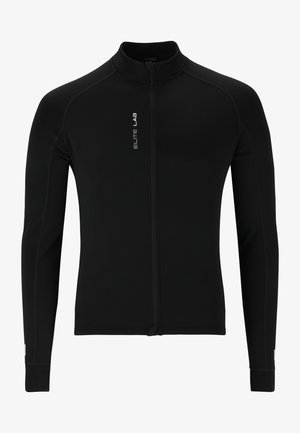 Giacca da ciclismo nera a maniche lunghe con zip frontale, realizzata in tessuto elasticizzato, con cuciture piatte e dettagli riflettenti sulle maniche.