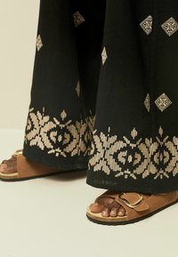 Next EMBROIDERED WIDE LEG - Tygbyxor - black