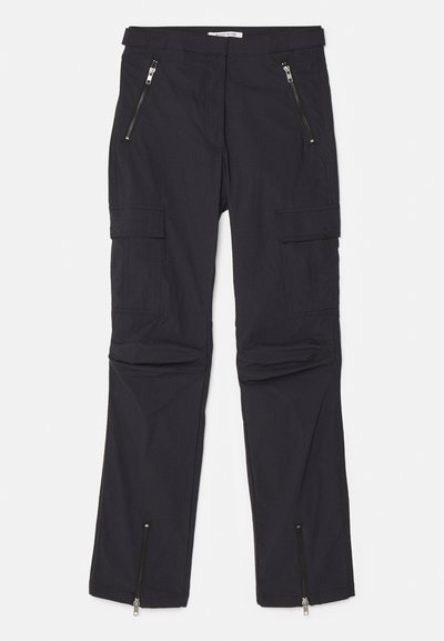 WOOD WOOD ANGELA ARMY PANT - Kargopüksid - black