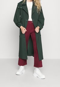 Lacoste Gabardina - black