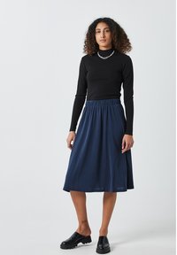 Minimum REGISSE - A-silueta svārki - navy blazer