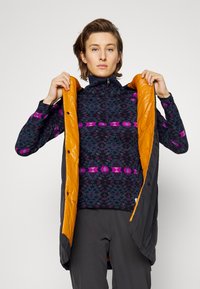 Didriksons ENJA WOMENS VEST - Colete - black