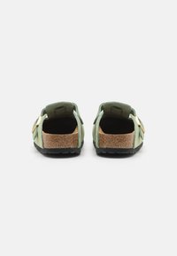 Birkenstock BOSTON REGULAR - Tofflor & inneskor - green tea