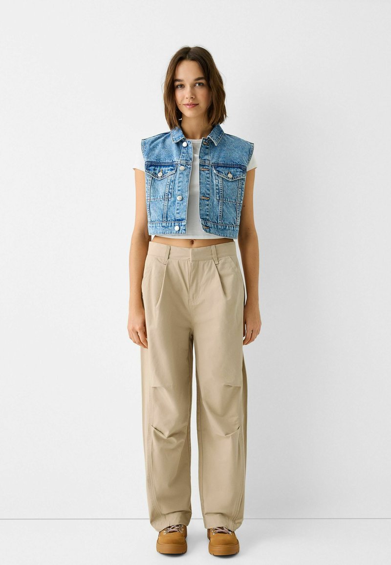 Bershka Broek camel Bershka Broek camel